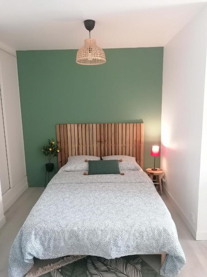 Apartamento Cosy Studio* Duo* Wifi* 10 min de Blaye et de sa citadelle Eyrans-de Soudiac Exterior foto